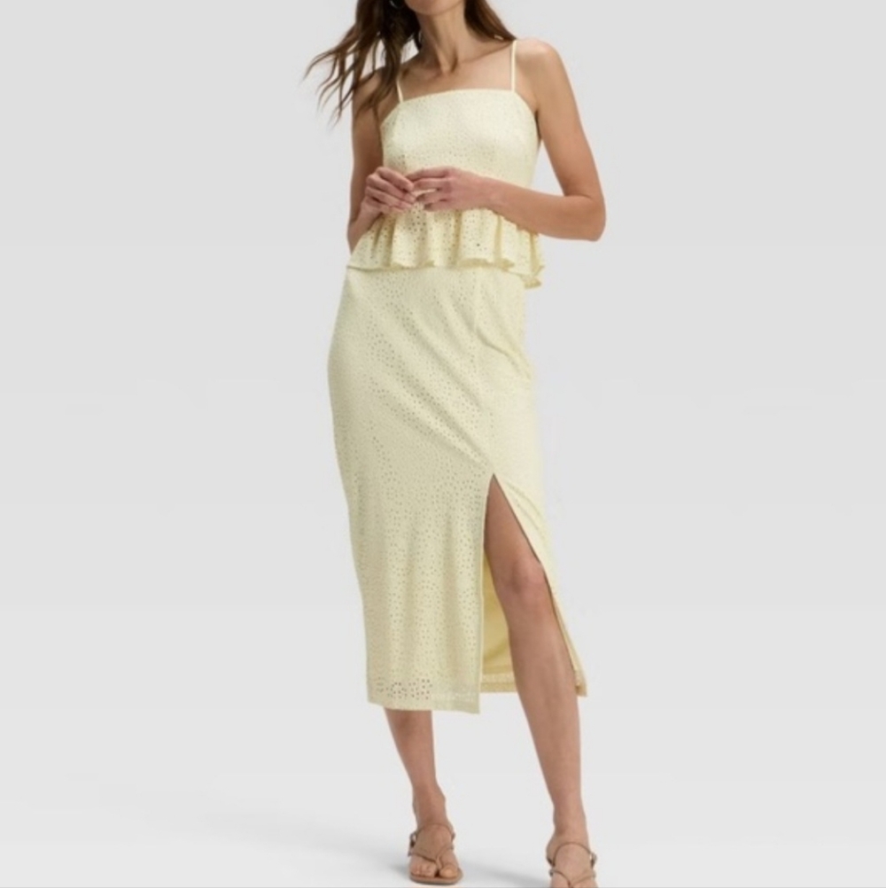 SET 🤩 Eyelet Skirt Set